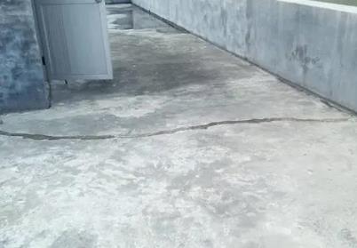 宝丰楼顶漏水维修公司分享下如何解决卫生间隐蔽部位漏水的问题?